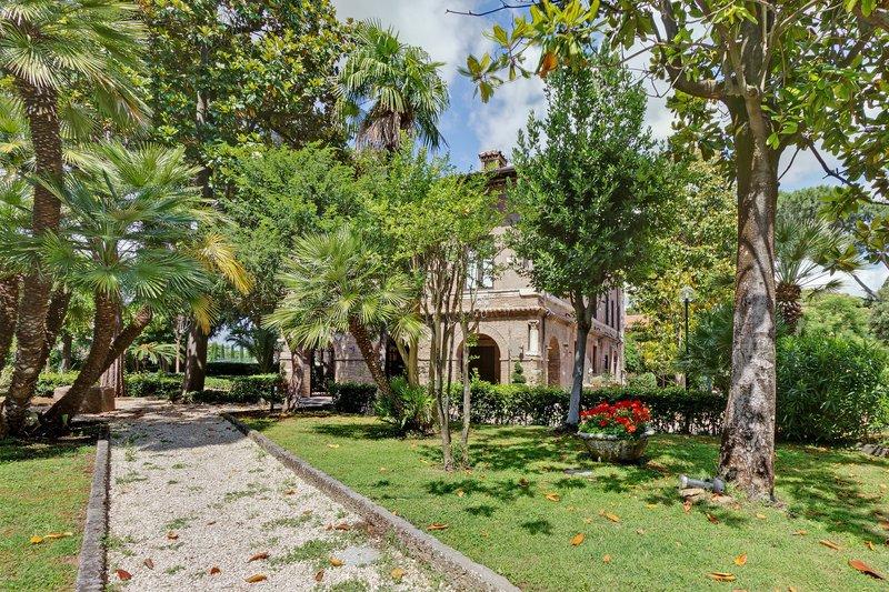 The Church Village 3* Roma