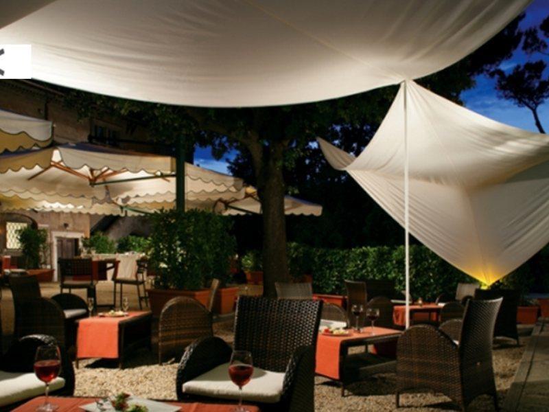 Hotel The Church Village Roma